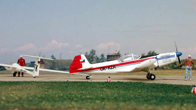 Zlin Z-526AFM