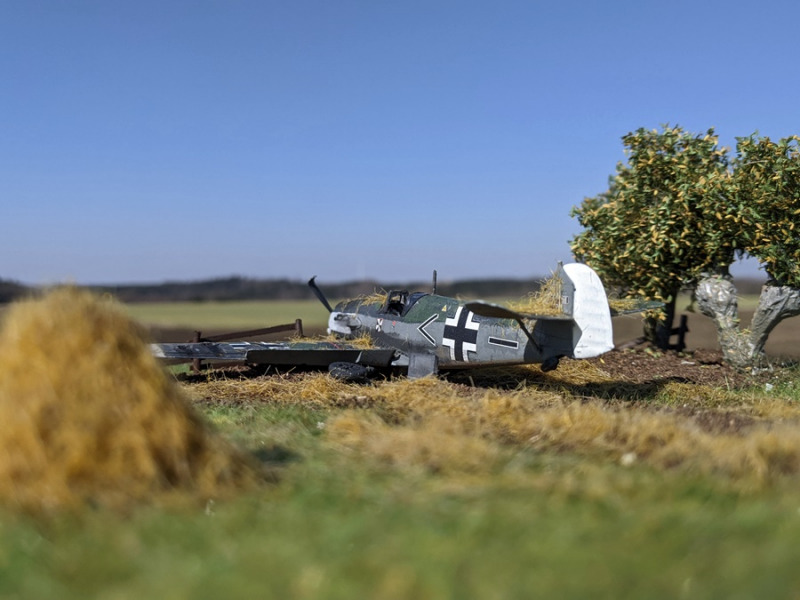 Die einsitzige Messerschmitt Bf 109 war ein deutscher Standardtiefdecker in Metallkomplettbauweise mit Einziehfahrwerk und geschlossener Pilotenkanzel