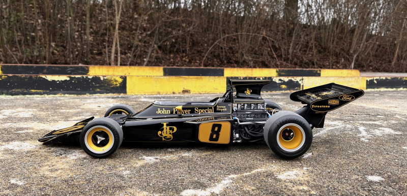 Lotus 72D