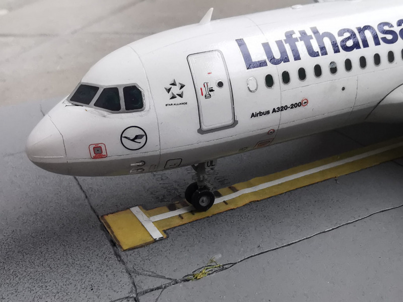 Airbus A320-214