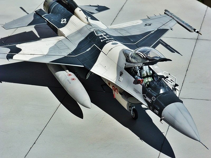 General Dynamics F-16C Fighting Falcon