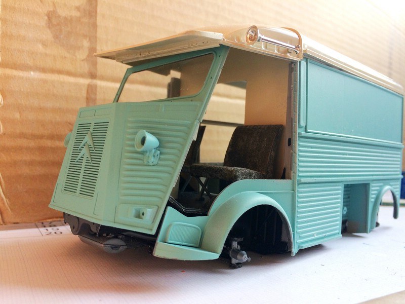 Maquette Heller du Citroëne type H + Remorque pour marchandise