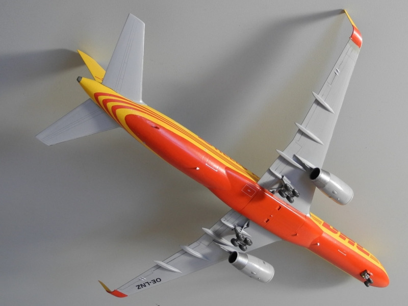 Boeing 757-223PCF