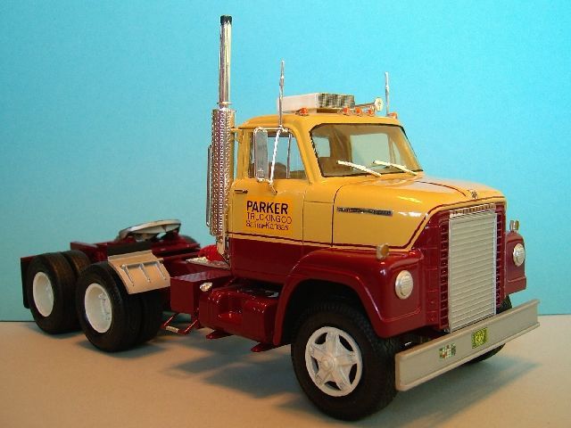 International 2070 Fleetstar
