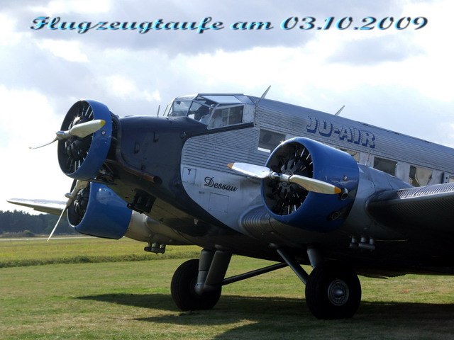 Die A-702 2009 nach deren Namensgebung auf dem Junkers-Flugplatz in Dessau (Foto Thomas Hofmann)