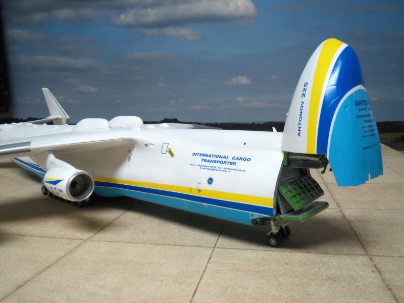 Antonow An-225