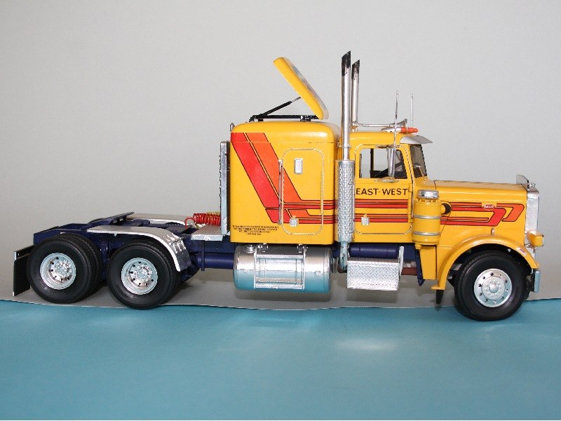 Peterbilt 359 Conventional