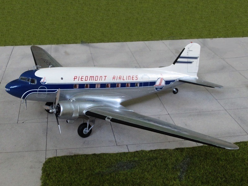 Douglas DC-3