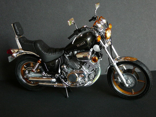 Yamaha XV1000 Virago