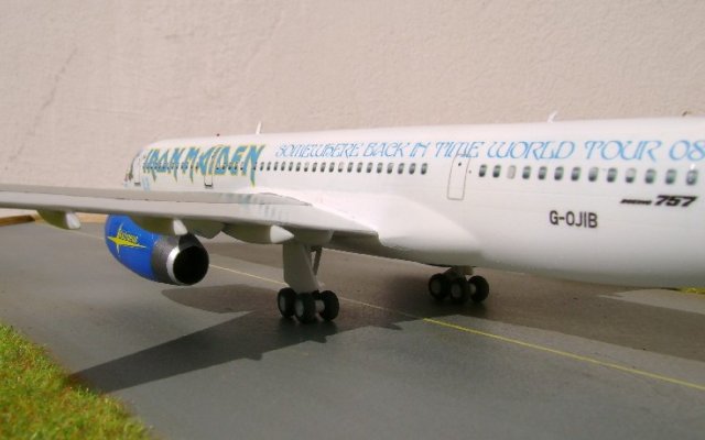 Boeing 757-23A