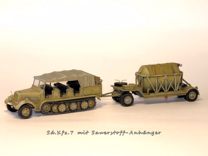 Sd.Kfz. 7 mit Sauerstoffanhänger