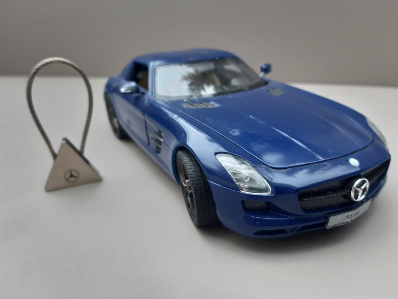 Mercedes-Benz SLS AMG