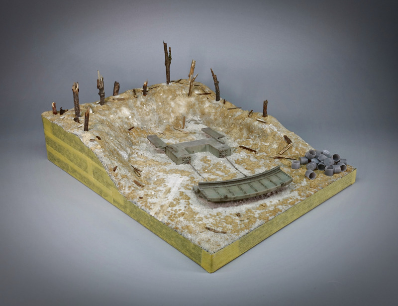 Das fertig strukturierte Diorama, bereit zur Farbgebung