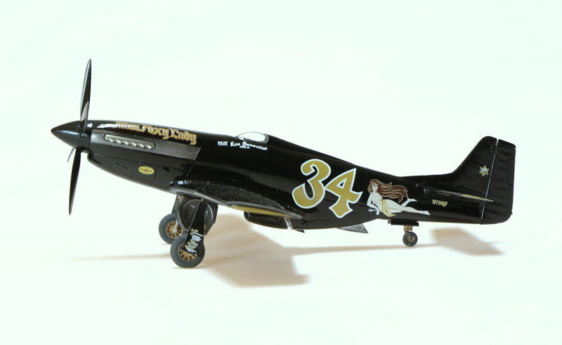 Race Mustang P-51 #34 "Miss Foxy Lady" (Black)