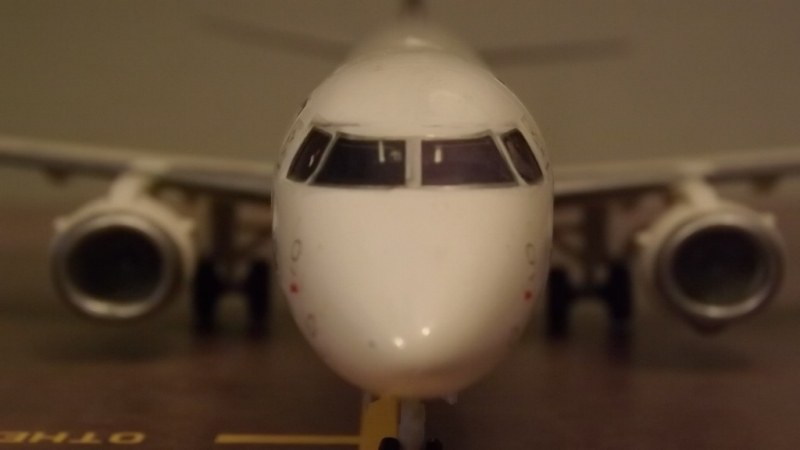 Embraer 195