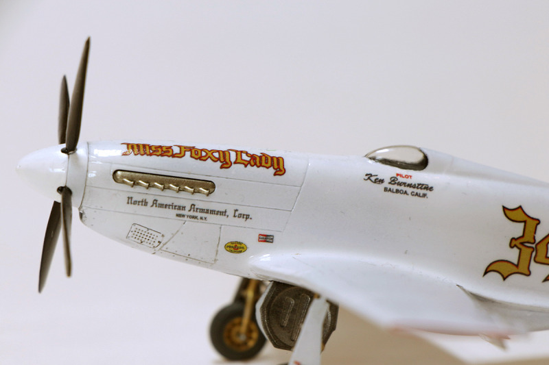 MUSTANG P-51 D WW2 PLA AIRCRAFT 2nd FIGHTER SQUADRON 1:72 Forces Of