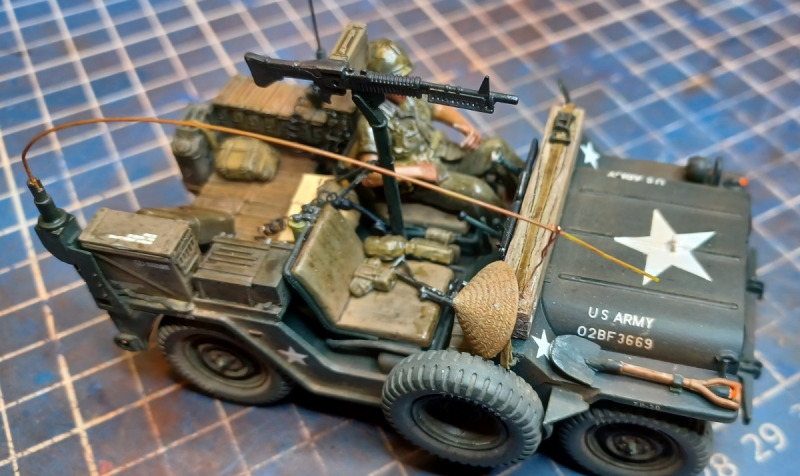 Maquette Nichimo Ford M151 MUTT 1/20 – ZF1351 MC-2055 – Occasion Boite Altérée
