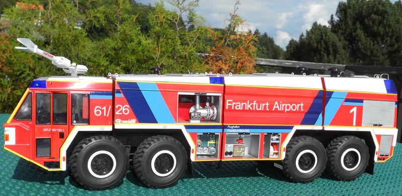 Rosenbauer GFLF Simba 8X8