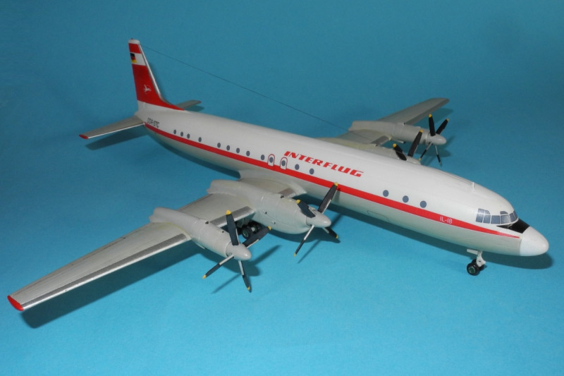 Iljuschin Il-18W