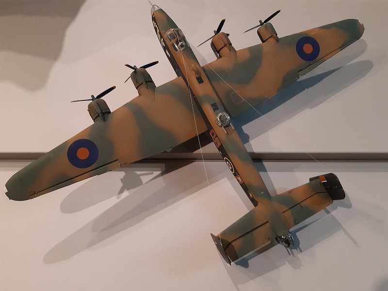1:144 Alloy WWII United Kingdom Halifax B.Mk III Bomber Model 366552