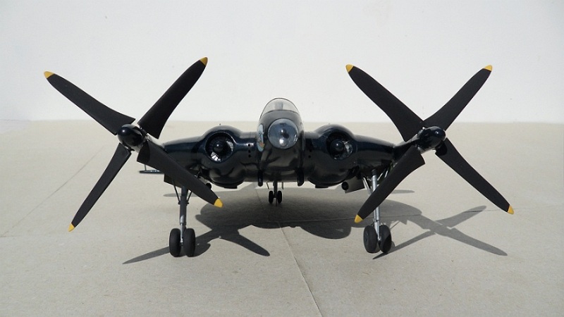 Chance Vought XF5U-1 "Flying Pancake"