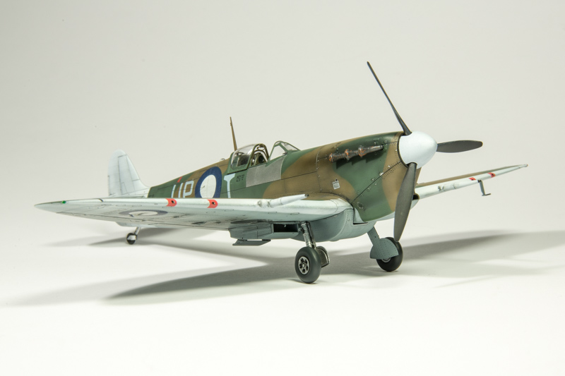 Supermarine Spitfire Mk Vc Trop