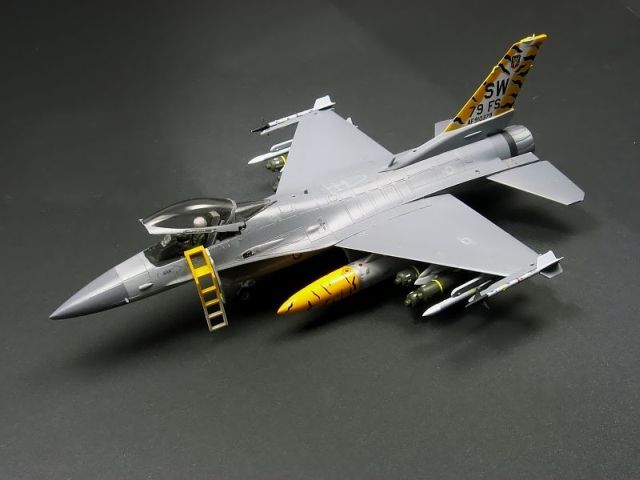 General Dynamics F-16C Fighting Falcon