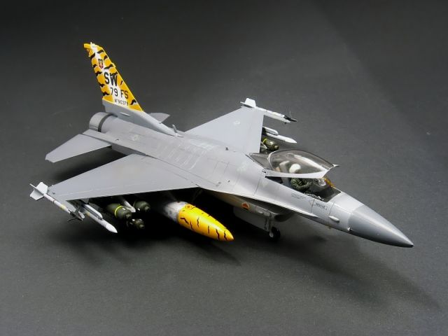 General Dynamics F-16C Fighting Falcon