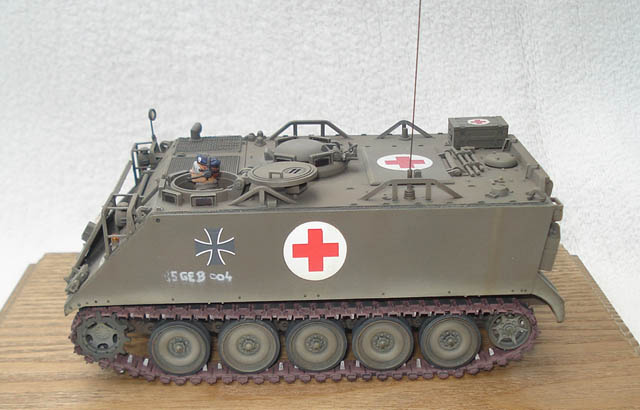 M113