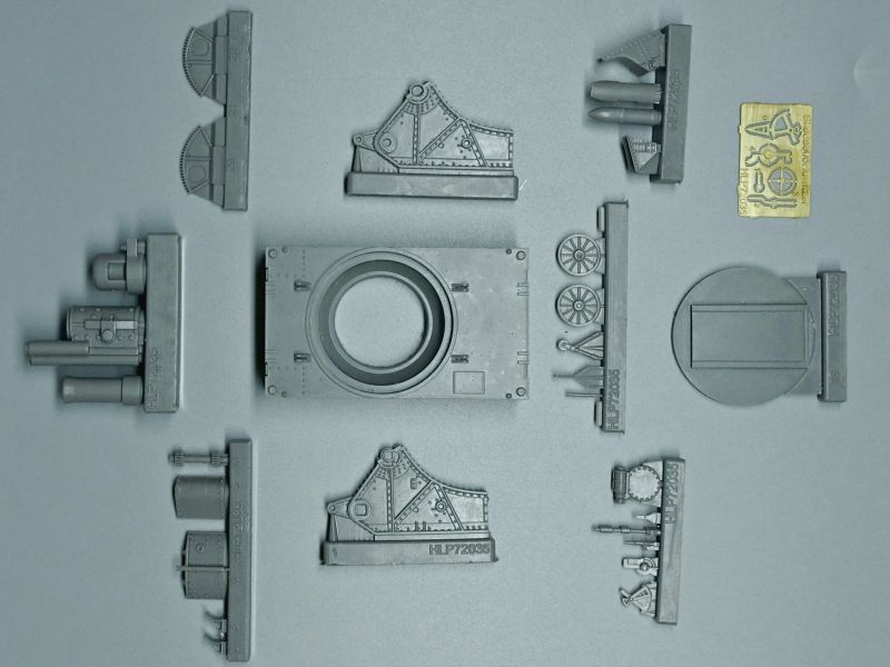Die wenigen Bauteile des Hauler-Kits im Überblick