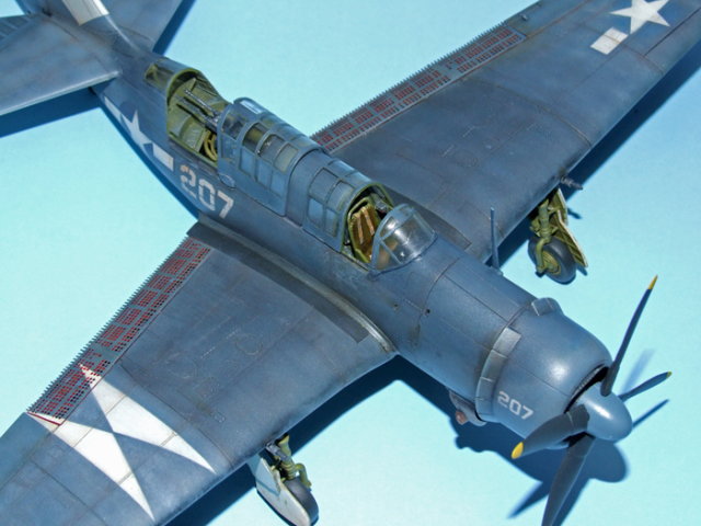 Curtiss SB2C-3 Helldiver