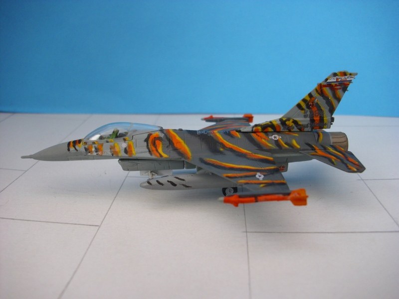 General Dynamics F-16 Fighting Falcon