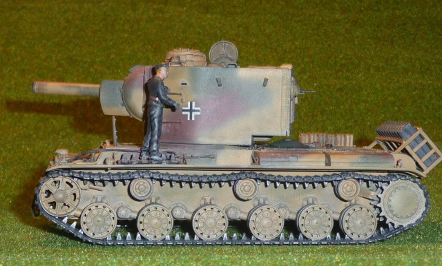 Panzerkampfwagen KW II 754 (r)