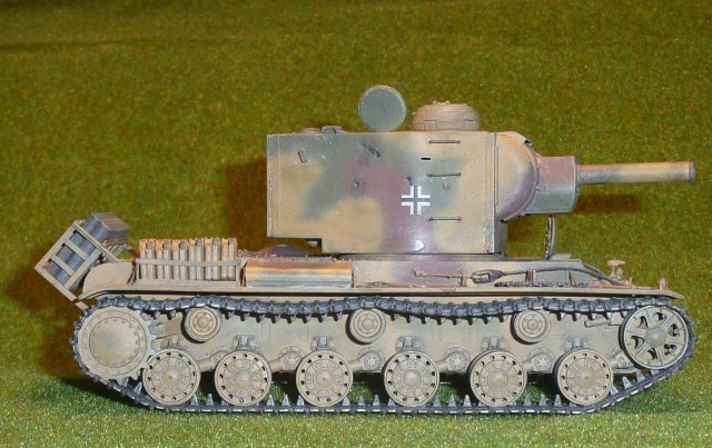 Panzerkampfwagen KW II 754 (r)