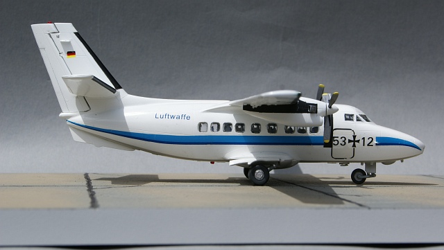 Let L-410 UVP Turbolet