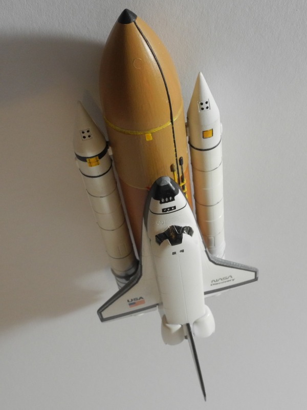 Space Shuttle "Discovery" mit Booster Rockets