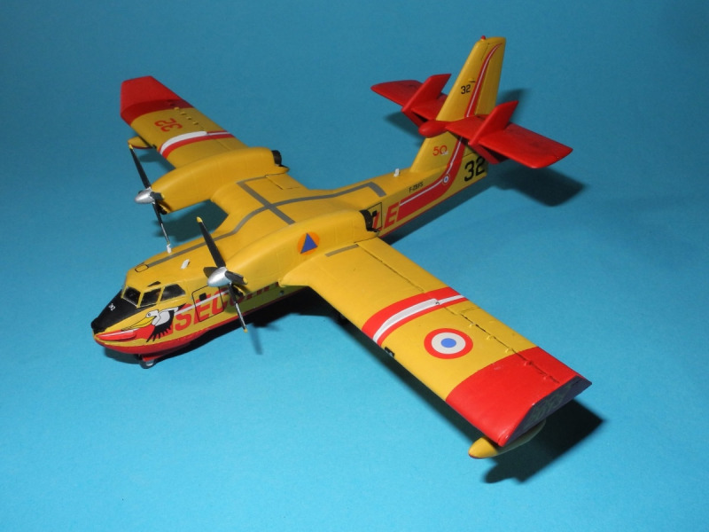 Canadair CL-415