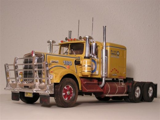 Kenworth T900