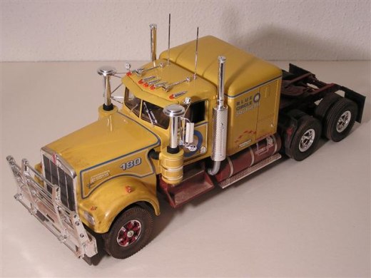 Kenworth T900