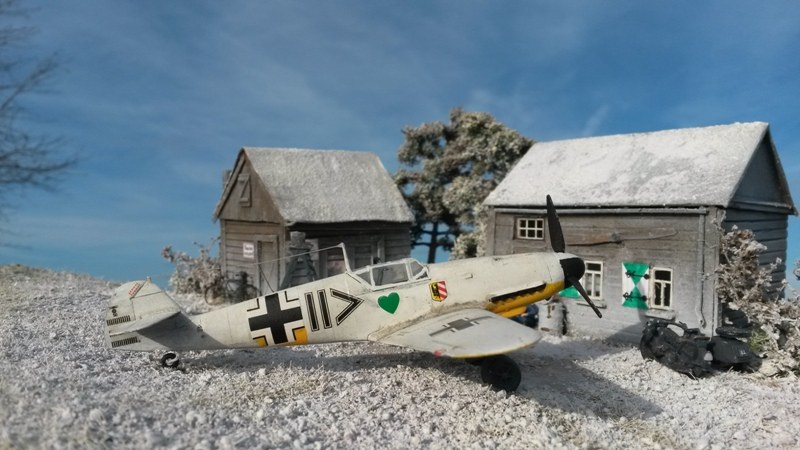 Hauptmann Hans Philipps weiße Messerschmitt Bf 109 F-2 auf einem Feldflugplatz in Russland