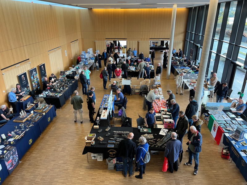 Blick auf die Ausstellungshalle am Samstag