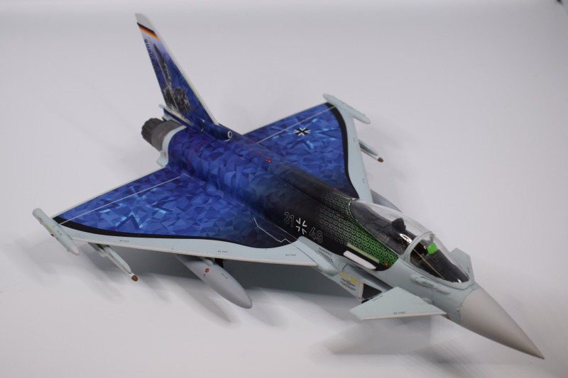 Revell Models Revell 03843 Eurofighter Luftwaffe 2020 Quadriga 172 Kit De Odelo A... Typhoon Review