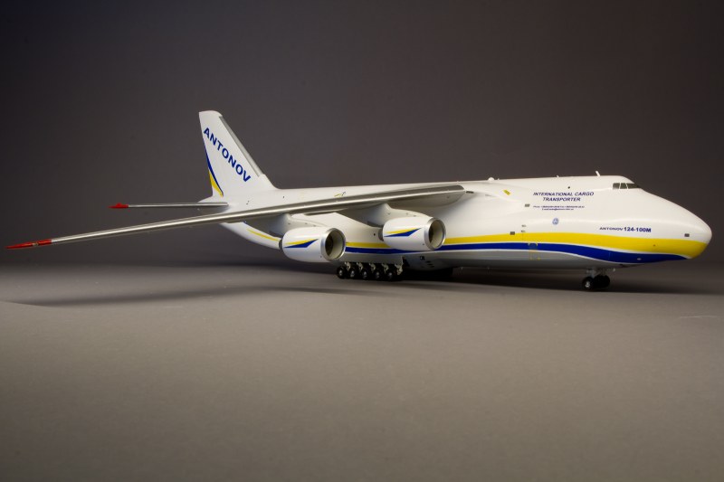 Antonow An-124