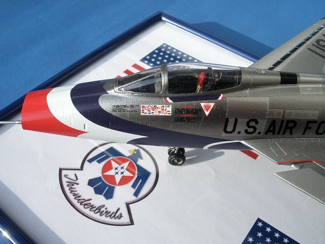 TRUMPETER 02232 - 1:3 2 North American F-100D Super Sabre - Neuf EUR 111,97 - FR