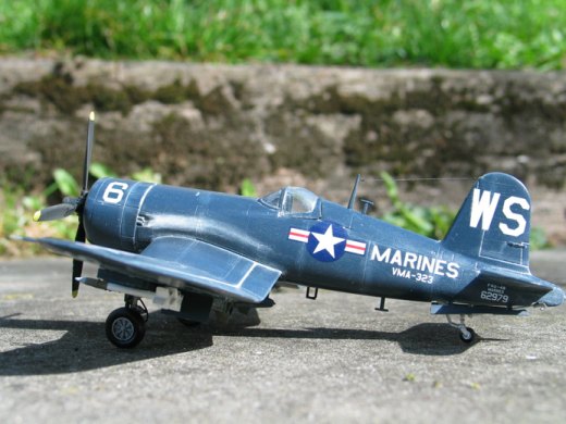 Chance Vought F4U-4B Corsair