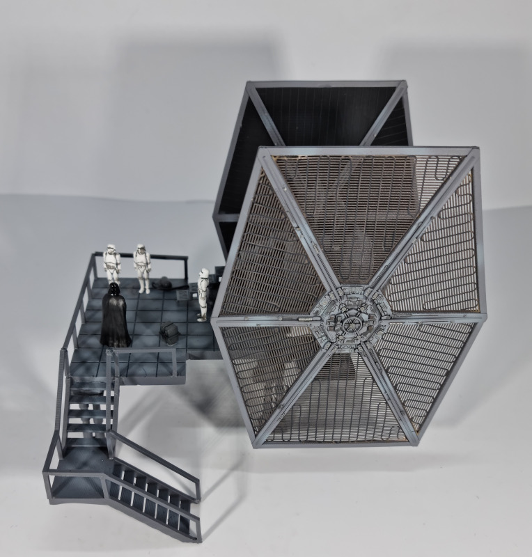 TIE Fighter bei der Wartung