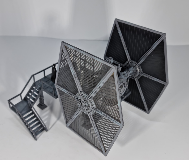 TIE Fighter bei der Wartung