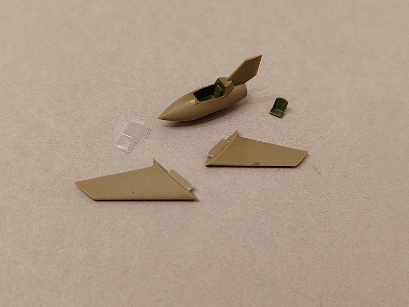 Tai-atari Yuyoku Funshindan mit eckiger Kanzel