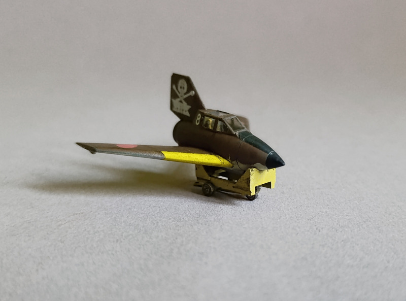 Tai-atari Yuyoku Funshindan mit eckiger Kanzel