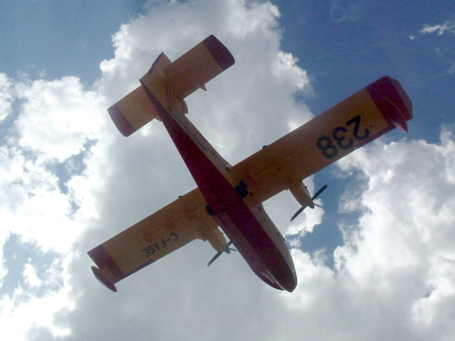 Canadair CL-415